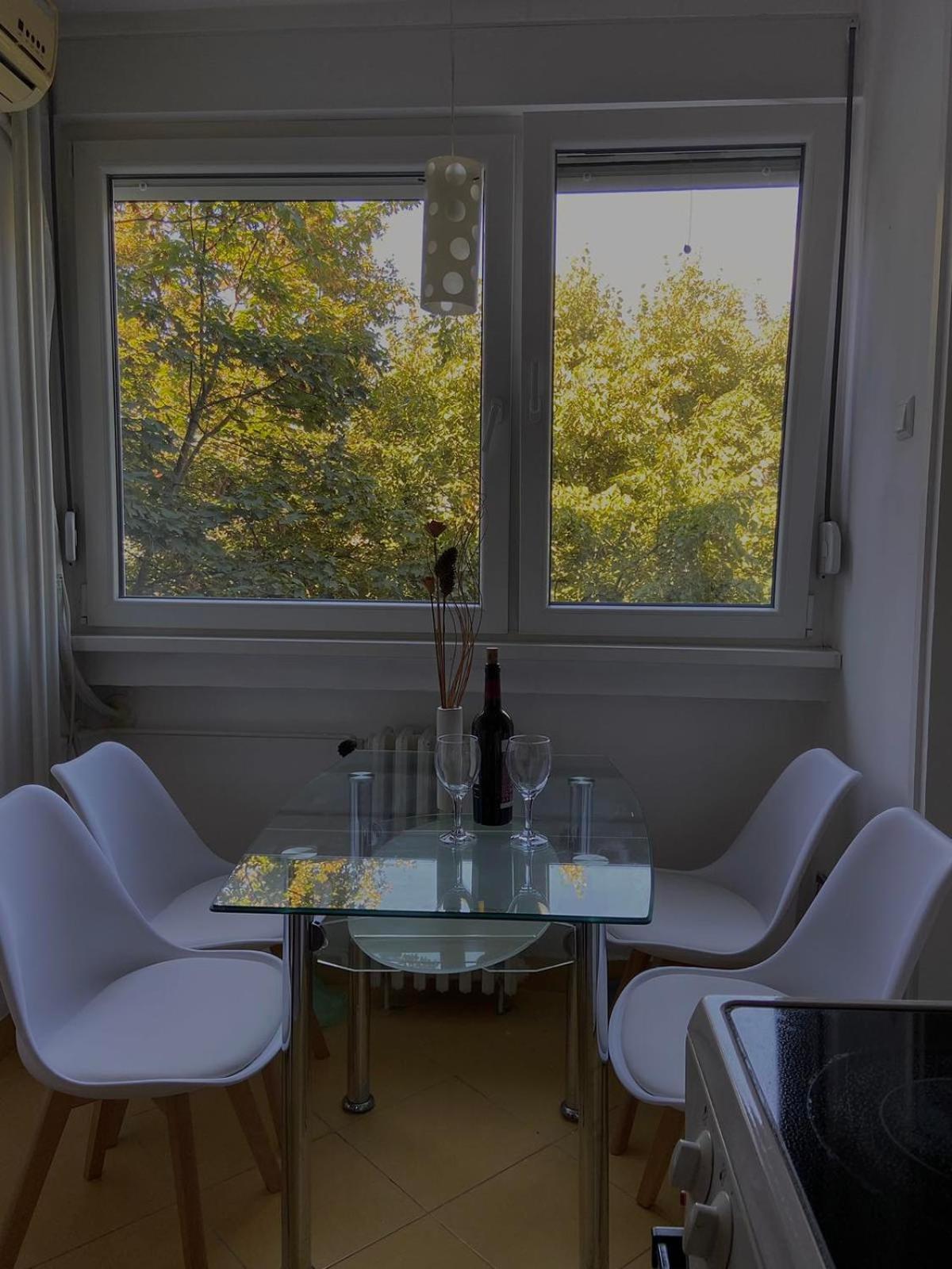 Bella Vista Apartment *